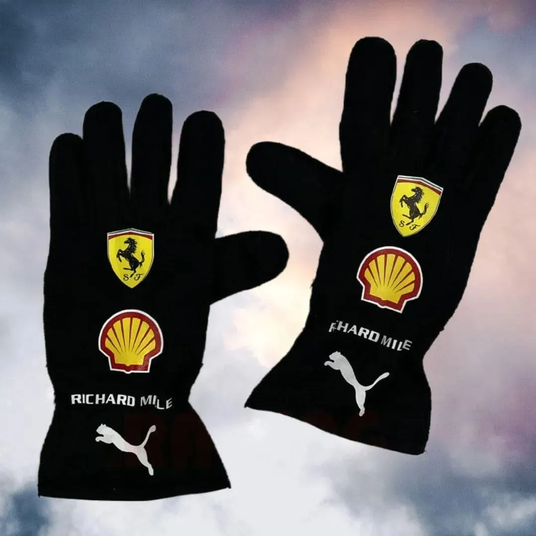 2022 Carlos Sainz Ferrari Race Gloves