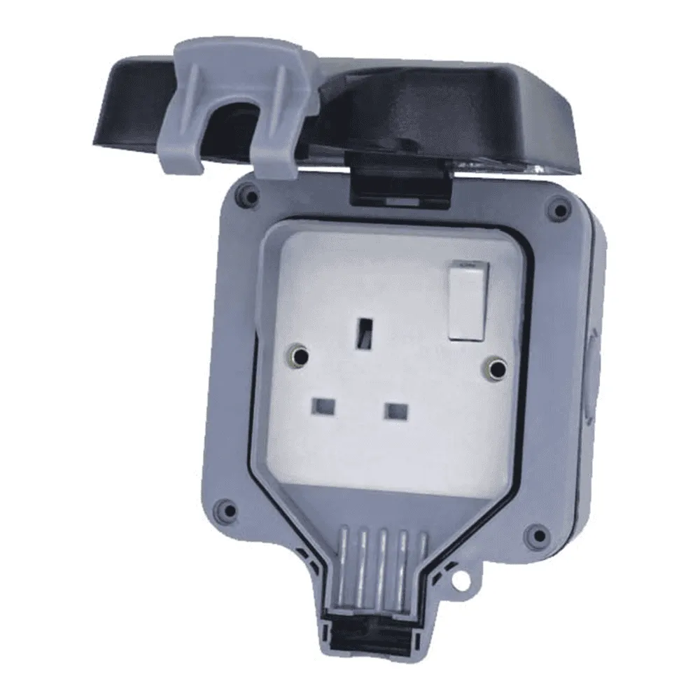 Deligo 1Gang 13A DP IP66 Switched Weatherproof Socket