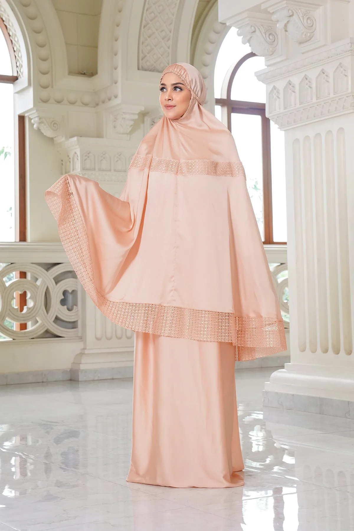 Lavish Prayer Robe - Peach