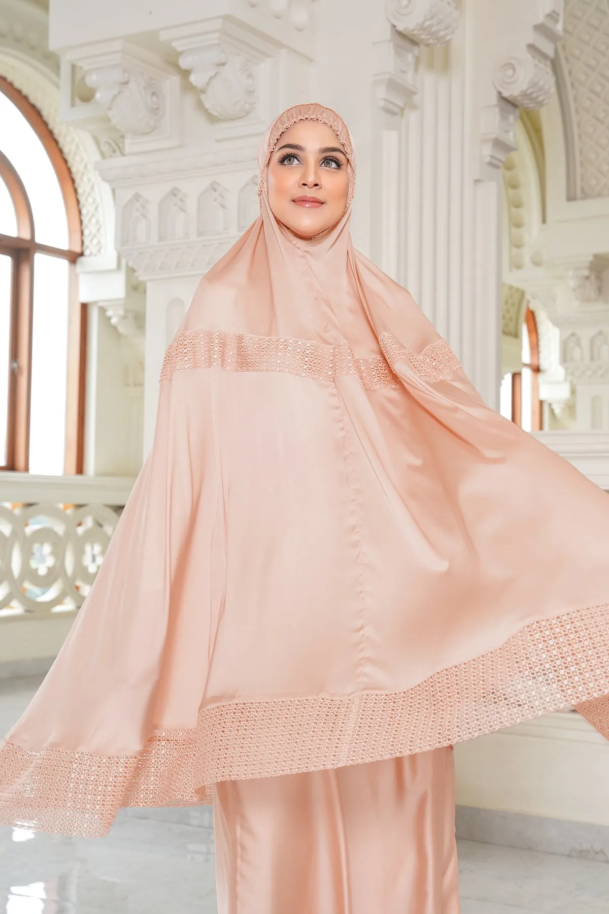 Lavish Prayer Robe - Peach