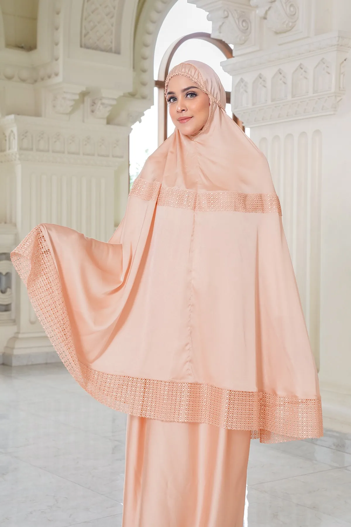 Lavish Prayer Robe - Peach